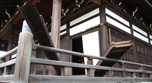 『新価』か『時価』かで大違い！寺院運営を守る火災保険の選び方